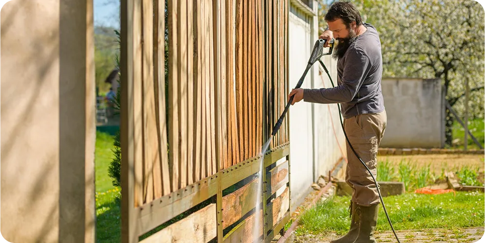 Top 5 Signs It’s Time to Pressure Wash Your South Florida Home